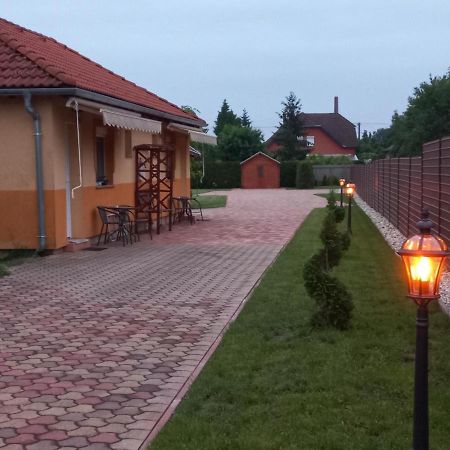 Mediterrán Vendégház Nagyatád Exterior foto