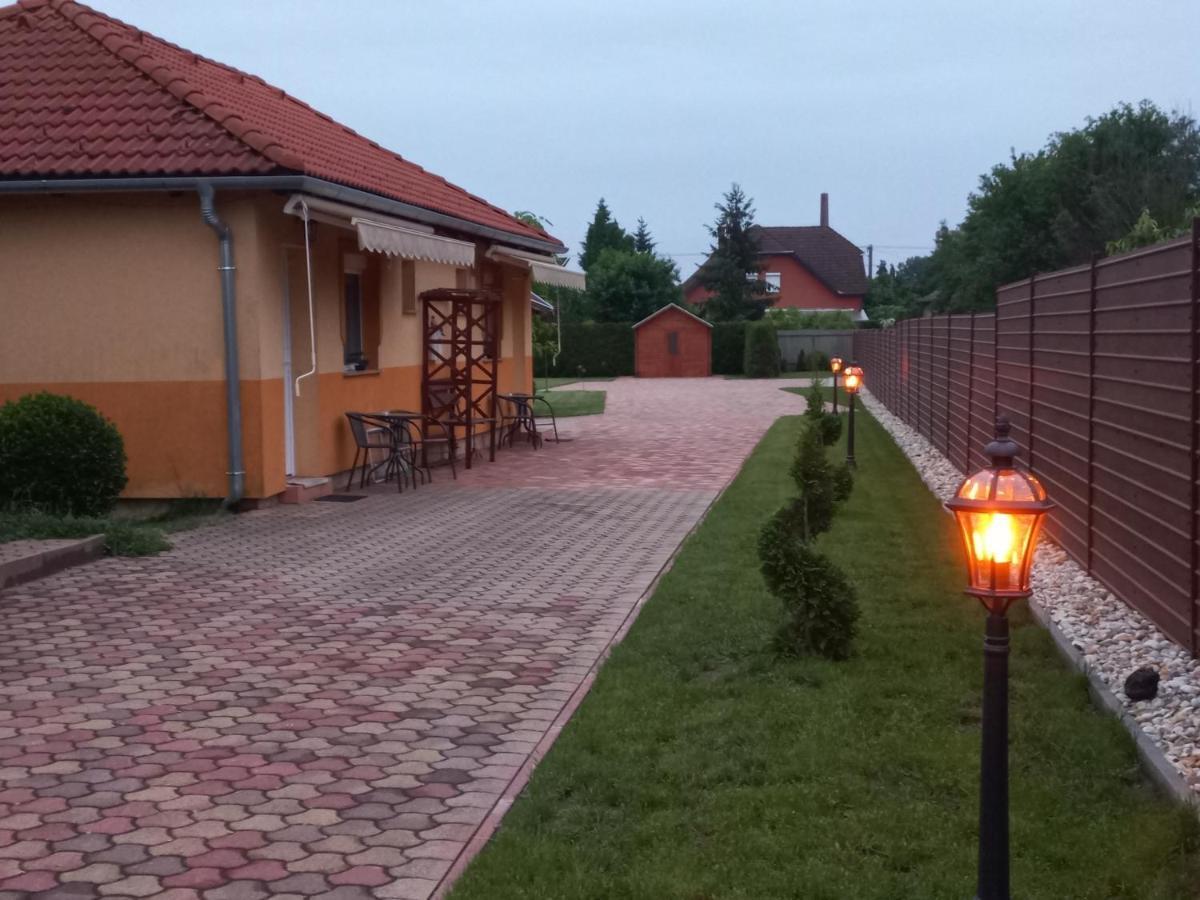 Mediterrán Vendégház Nagyatád Exterior foto