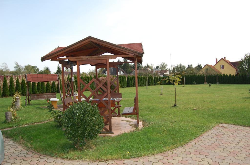 Mediterrán Vendégház Nagyatád Exterior foto